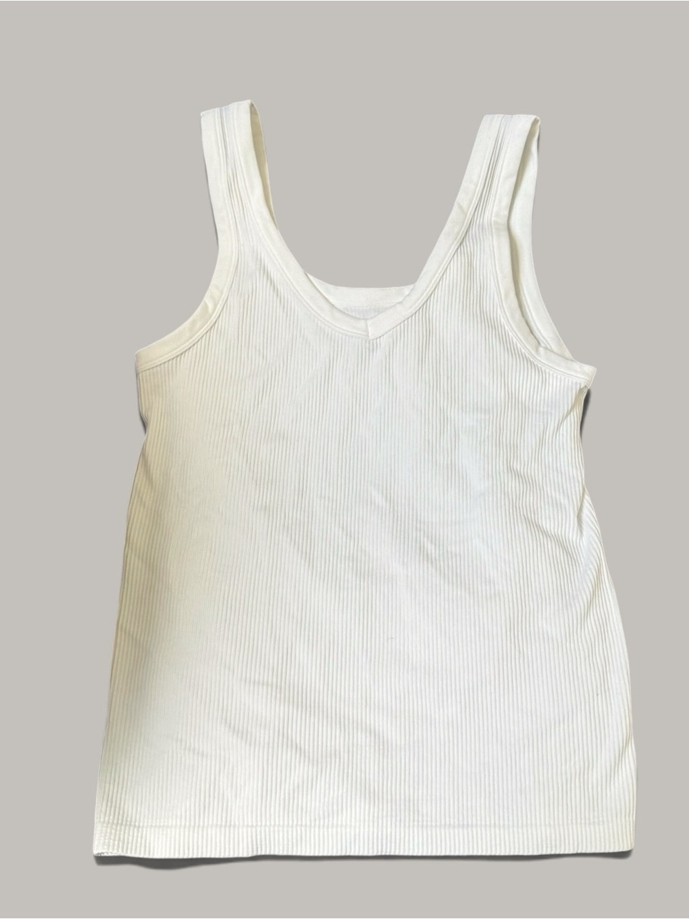 Uniqlo Women's Ribbed V-Neck Tank Top - White